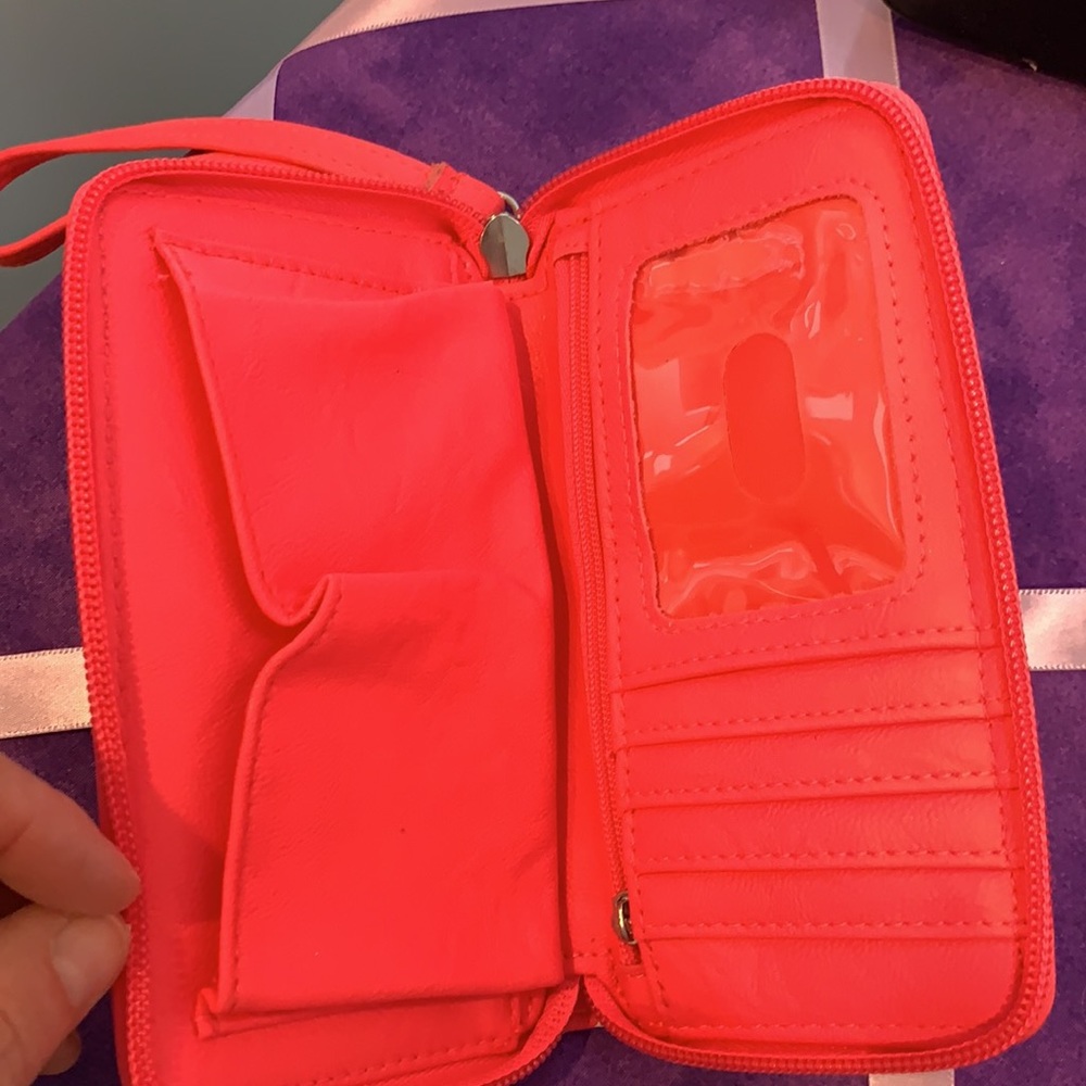 Wallets - Picture 6 of 7